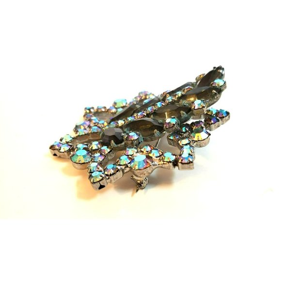 Vintage Silver Green AB Gemstones Green Rhinestone Accents Raised Women's Brooch - Picture 3 of 7